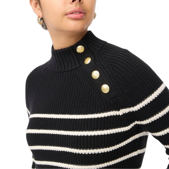 J. CREW FACTORY Preppy Nautical w/ Gold Button Sweater in Black/White Size Large - Picture 3 of 13